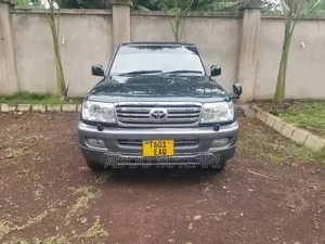 Toyota Land Cruiser 90 2002 Green