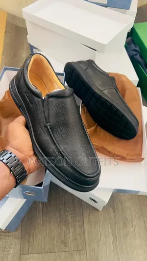 Clarks Brand Men's Leather Shoes Materials Classic and Smart