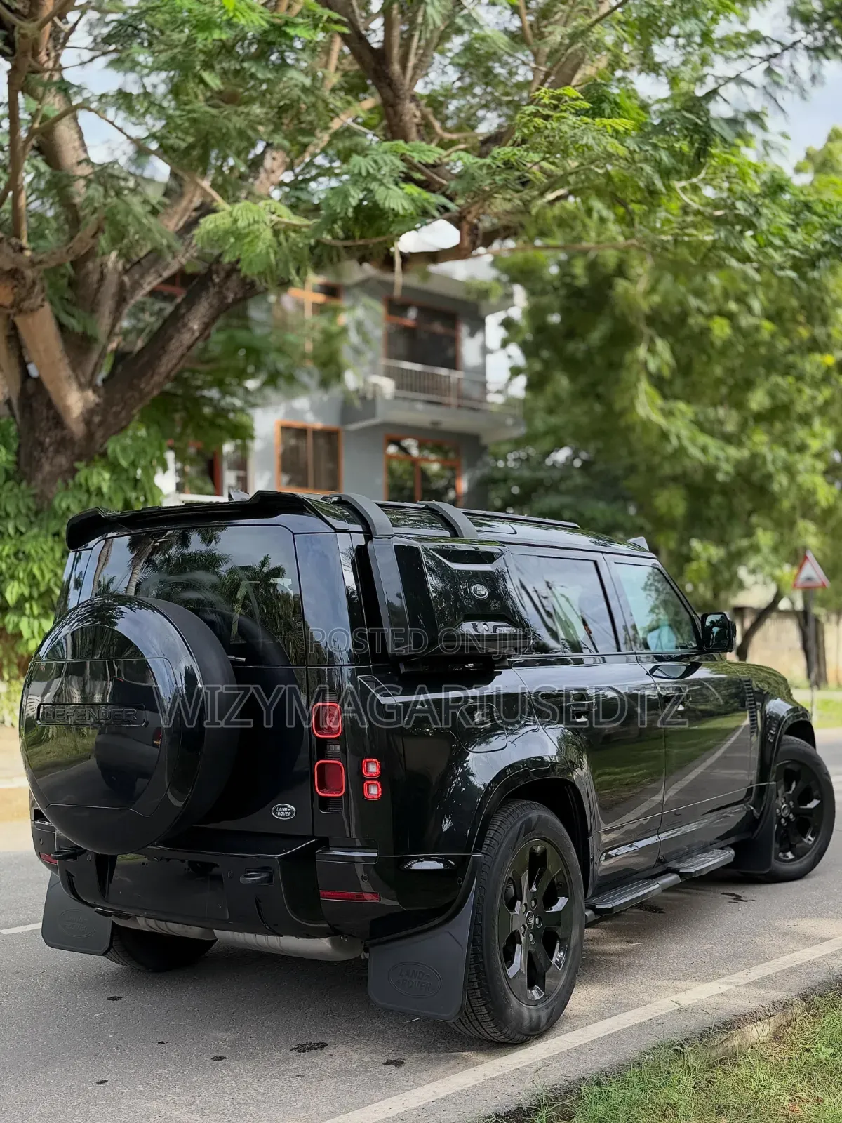 New Land Rover Discovery 2023 Ivory