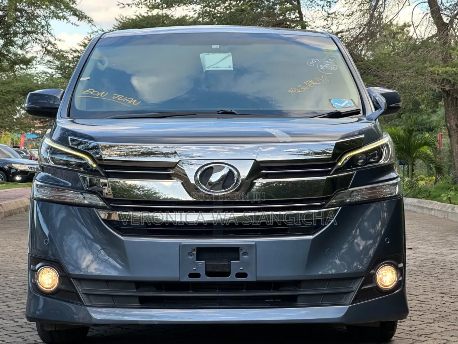 Toyota Alphard 2016 Blue