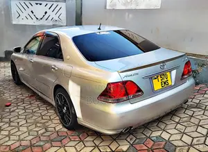 Toyota Crown Royale 2005 Silver