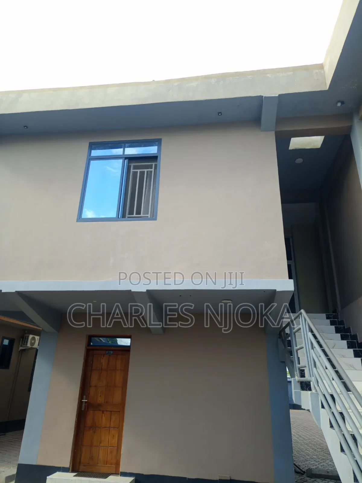Hoteli Ipo Kinyerezi Ni Ya Kisasa Inauzwa (Hotel for Sale)