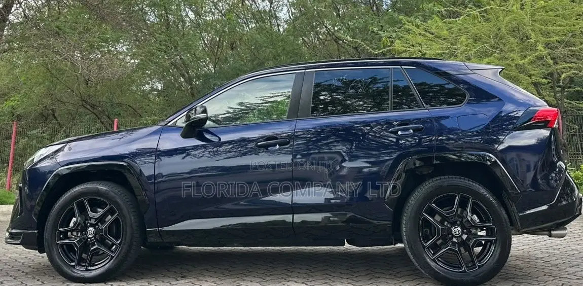 Toyota RAV4 Hybrid 2025