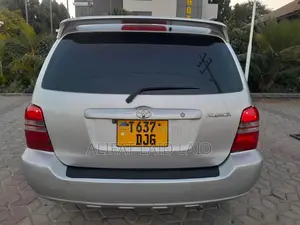 Toyota Kluger 2005 Silver