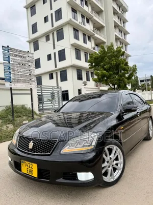 Toyota Crown 2006 Black