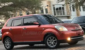 Mazda Verisa 2010 Orange
