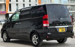 Toyota Noah 2006 Black