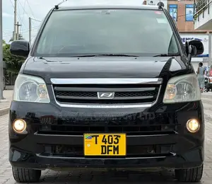 Toyota Noah 2006 Black