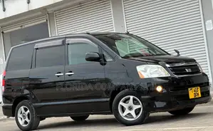 Toyota Noah 2006 Black