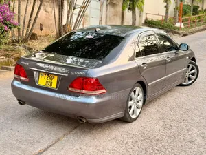 Toyota Crown 2007 Gray