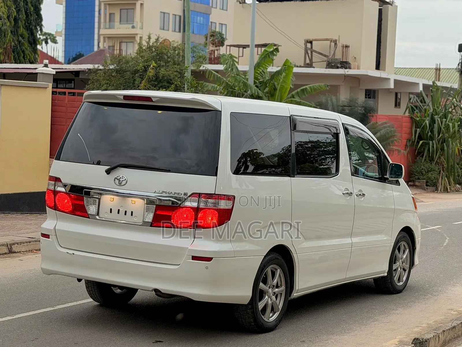 Toyota Alphard 2005 White