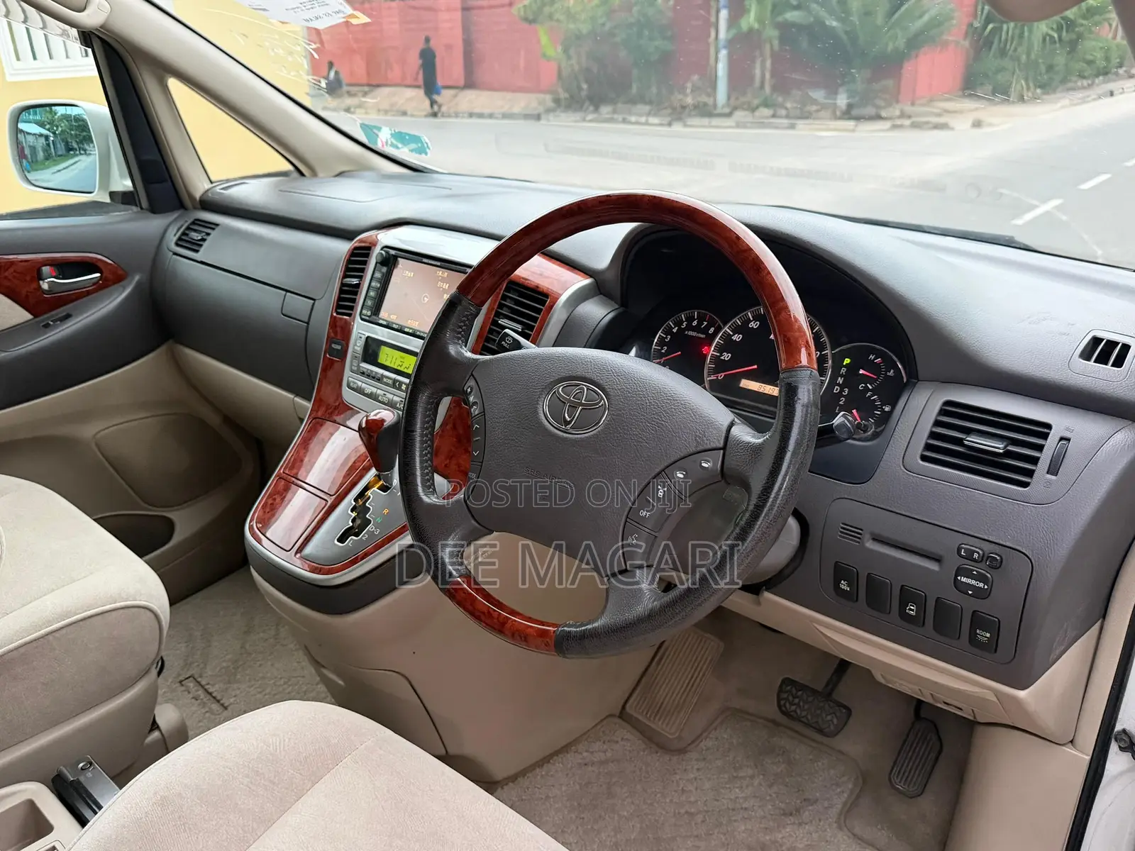 Toyota Alphard 2005 White