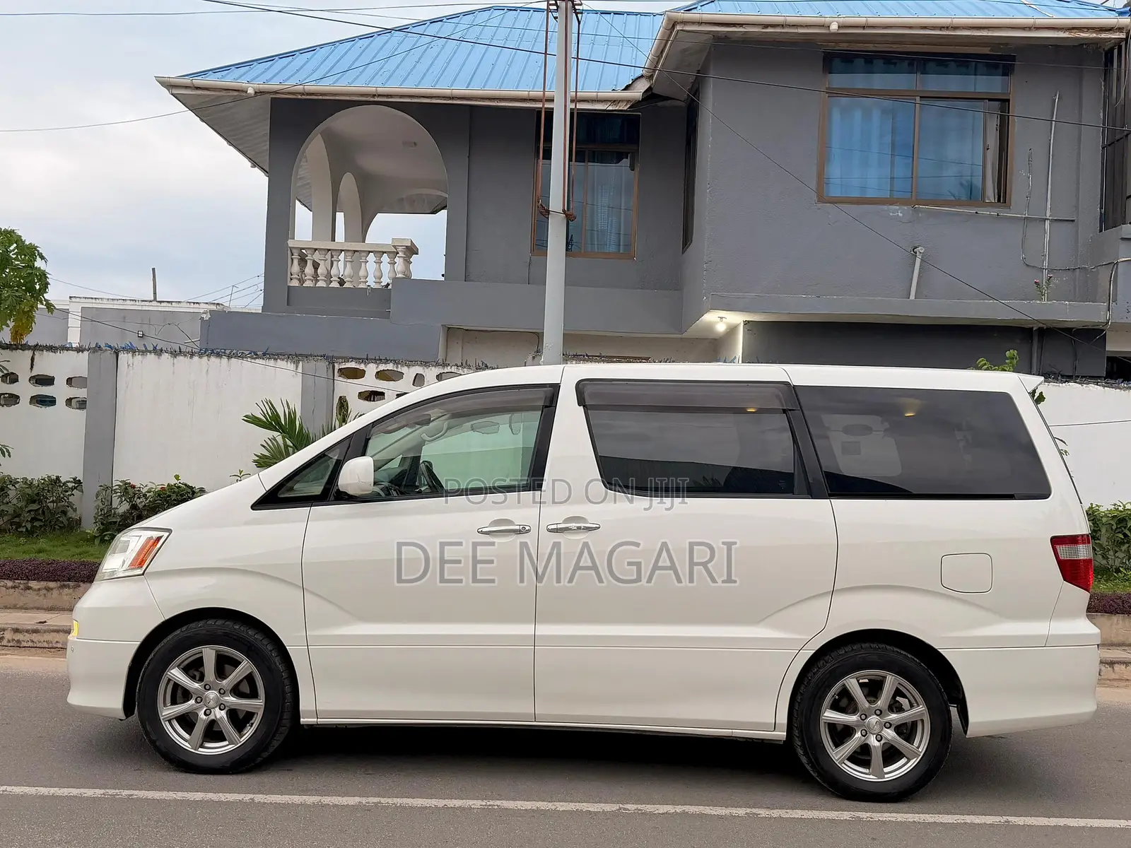 Toyota Alphard 2005 White