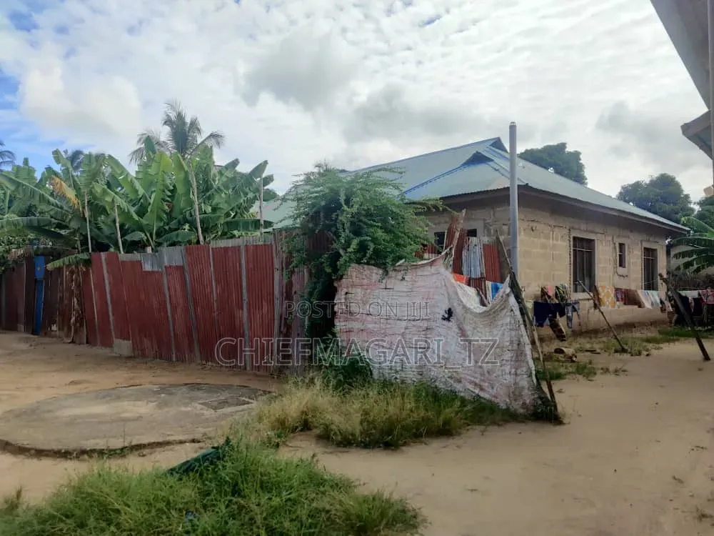 Furnished 5bdrm House in Maili Mmoja for sale
