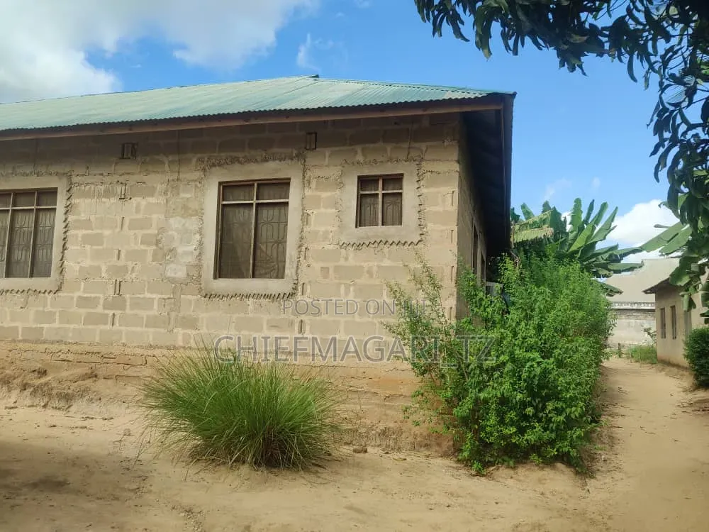 Furnished 5bdrm House in Maili Mmoja for sale