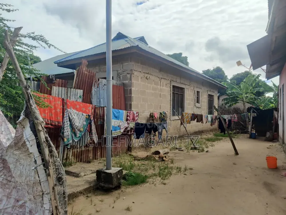 Furnished 5bdrm House in Maili Mmoja for sale