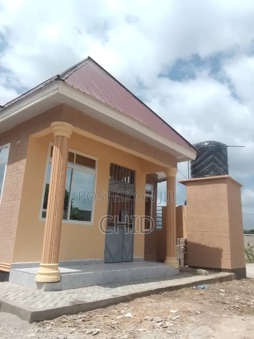 Furnished 3bdrm Room & Parlour in Chanika for sale