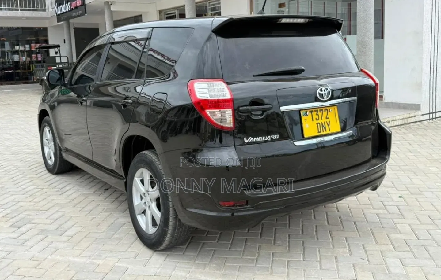 Toyota Vanguard 2010 Black