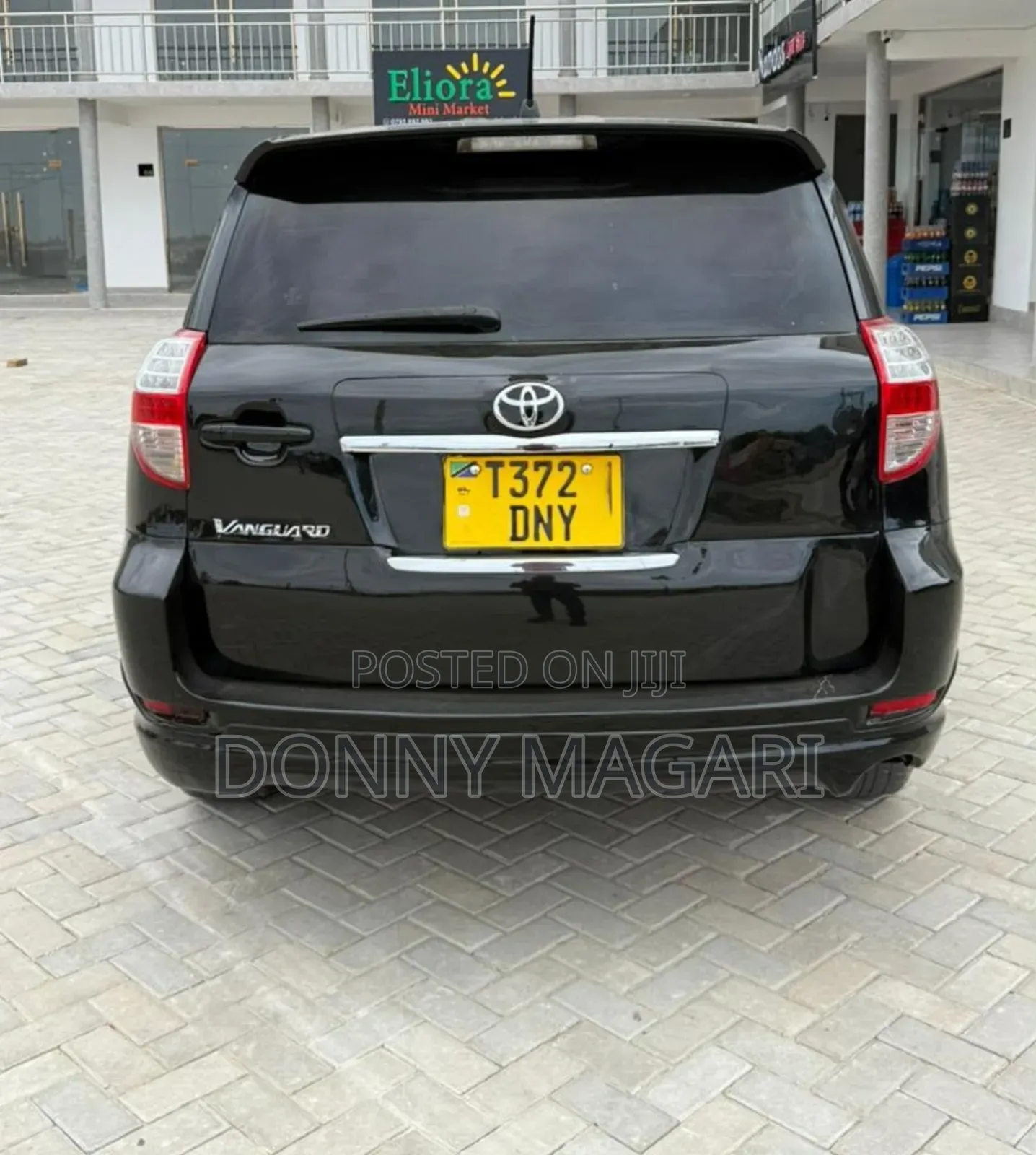 Toyota Vanguard 2010 Black