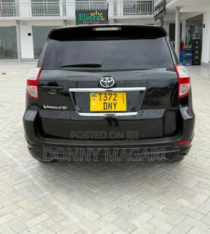 Toyota Vanguard 2010 Black