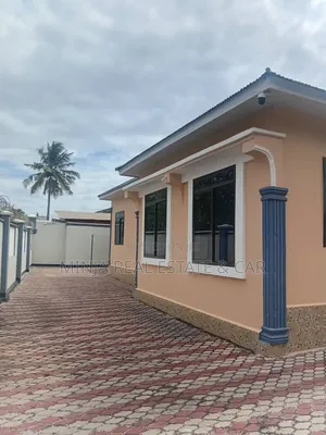 5bdrm House in Pugu for sale
