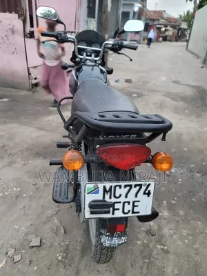 Bajaj Boxer 125 2025 Black