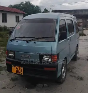 Nissan Serena 2000 Blue
