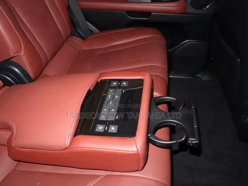 Lexus LX 570 AWD 2021 Black