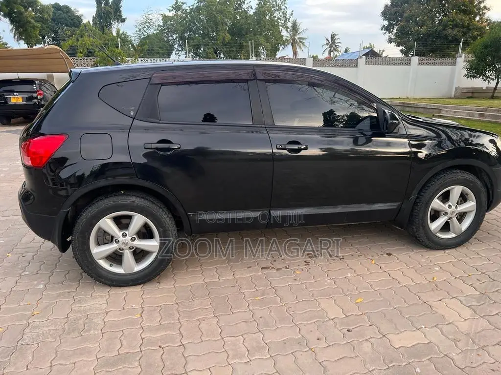 Nissan Dualis 2010 Black