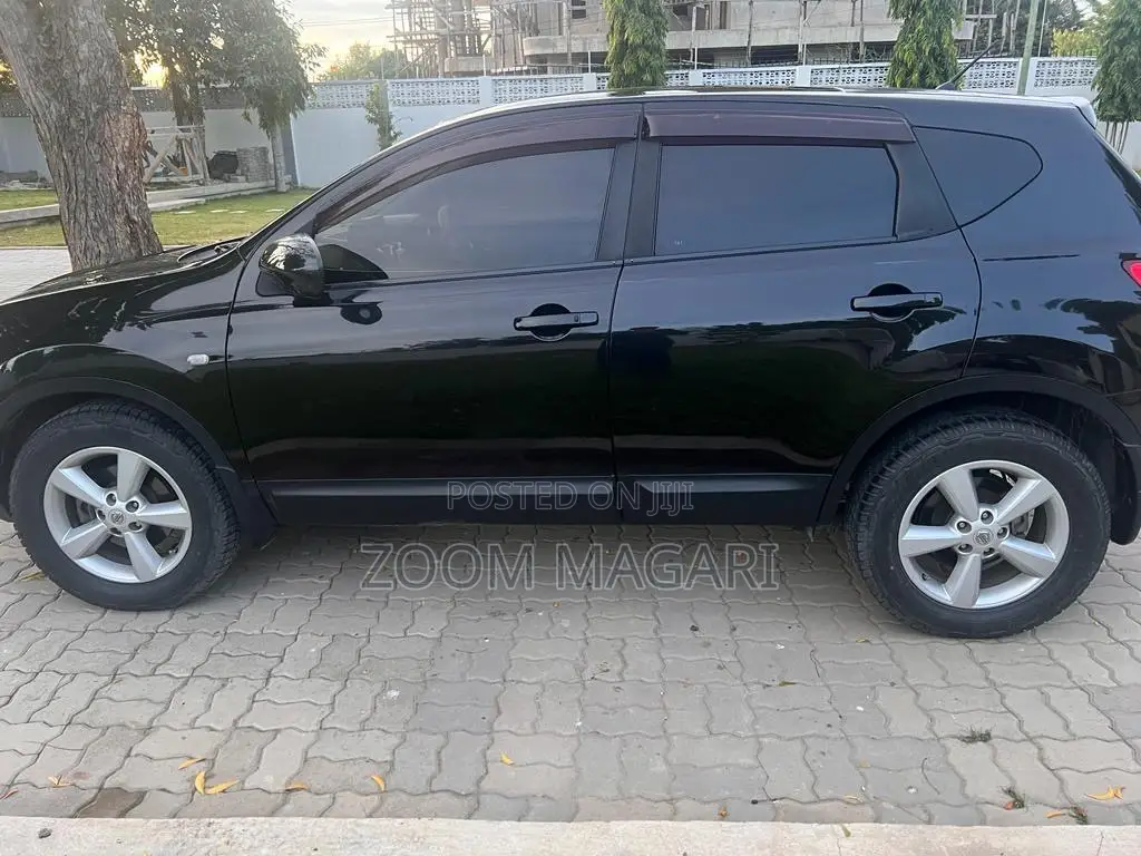 Nissan Dualis 2010 Black