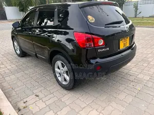 Nissan Dualis 2010 Black
