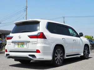 Lexus LX 570 AWD 2021 White