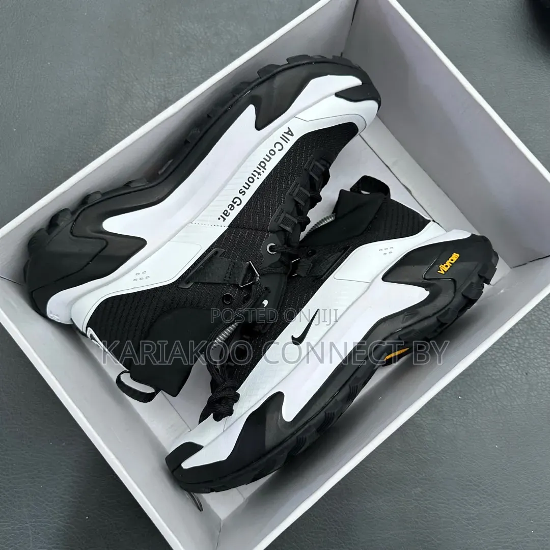 Premium Nike Acg Outdoor Sneakers