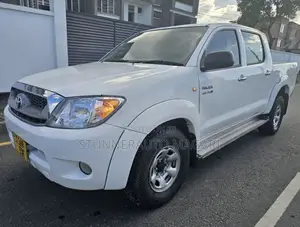 Toyota Hilux 2008 White