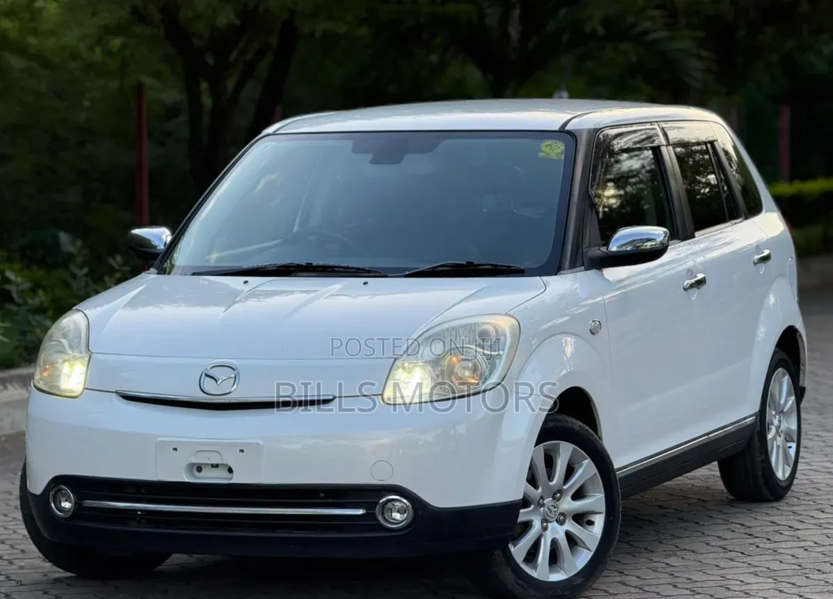 Mazda Verisa 2009 White