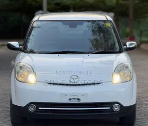 Mazda Verisa 2009 White