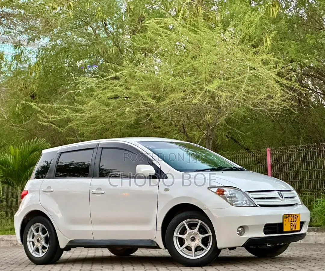 Toyota IST 2005 Pearl
