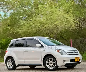 Toyota IST 2005 Pearl