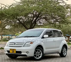 Toyota IST 2005 Pearl