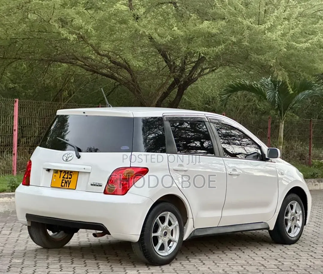 Toyota IST 2005 Pearl