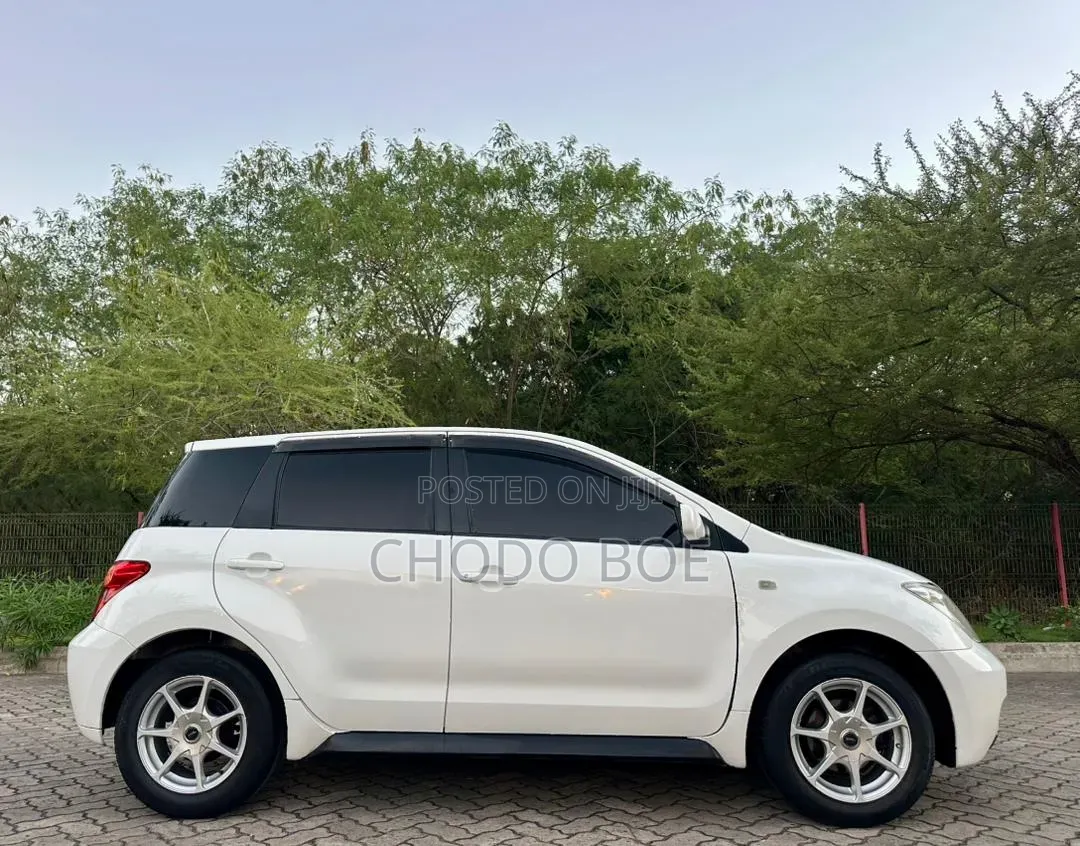Toyota IST 2005 Pearl