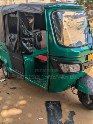 TVS King Deluxe Plus iTouch Start 2023 Green