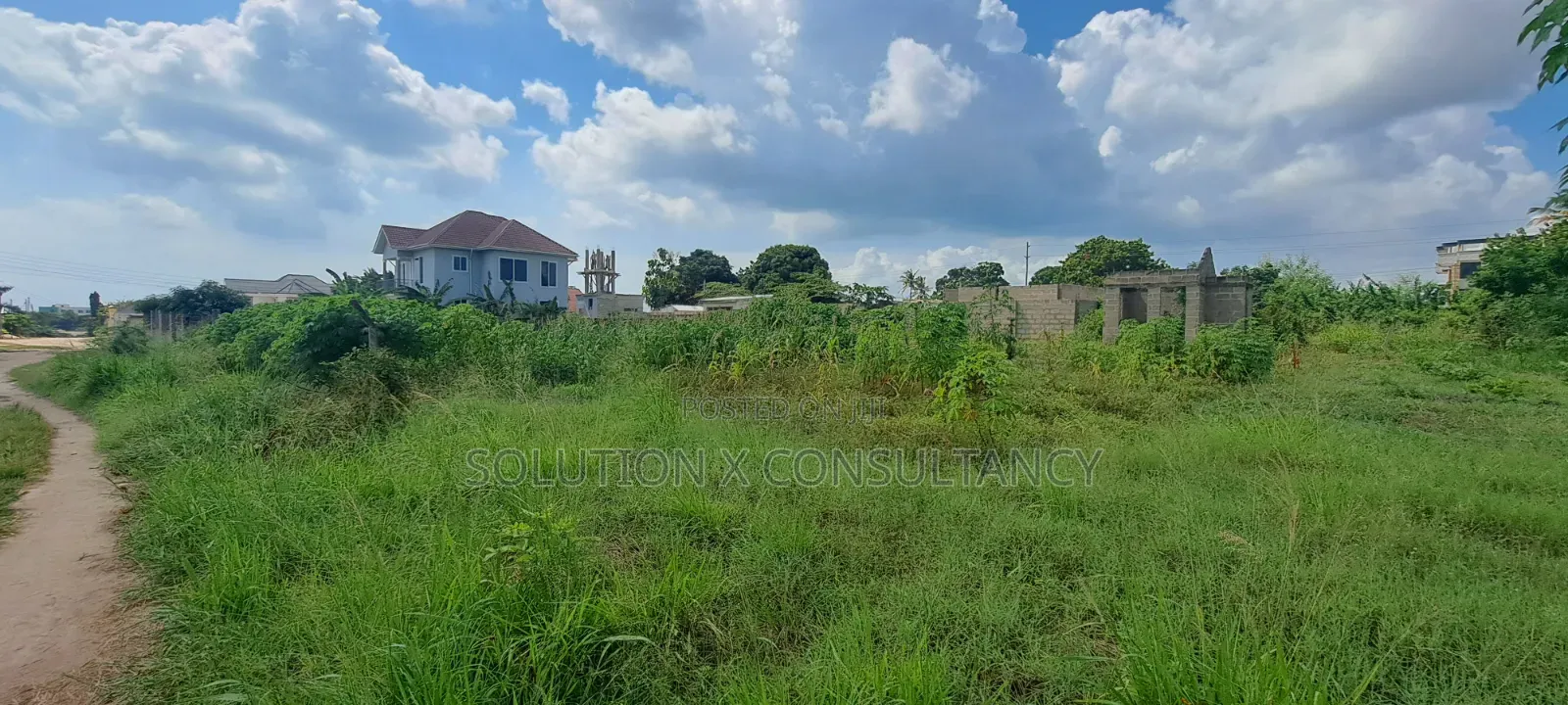 Kiwanja Kinauzwa Mbweni Mpiji