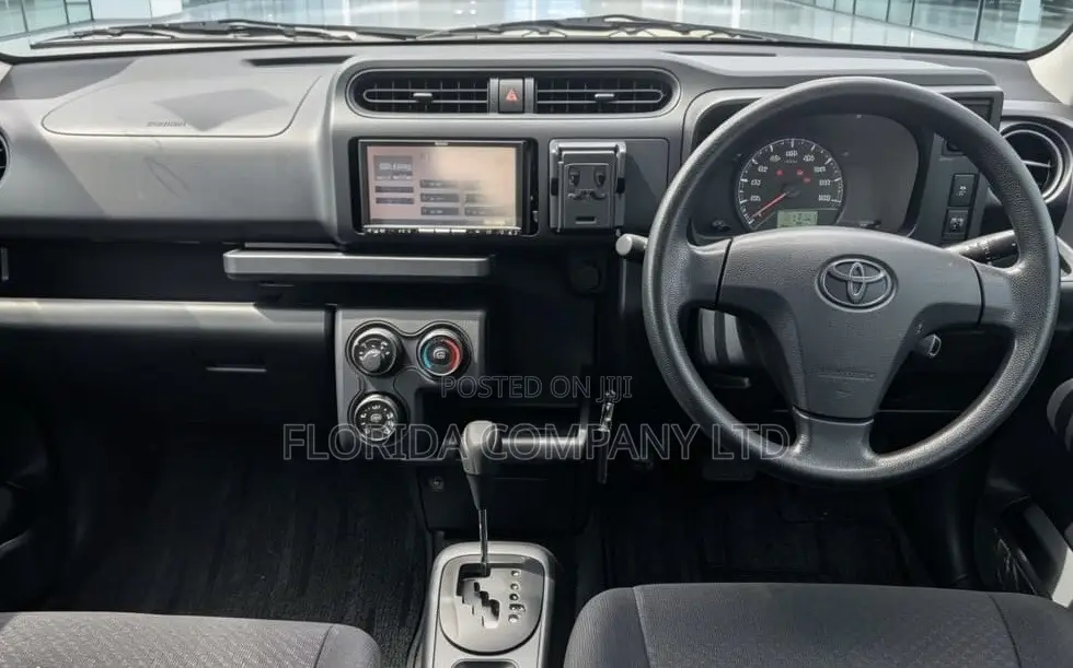 Toyota Probox 2016 Silver
