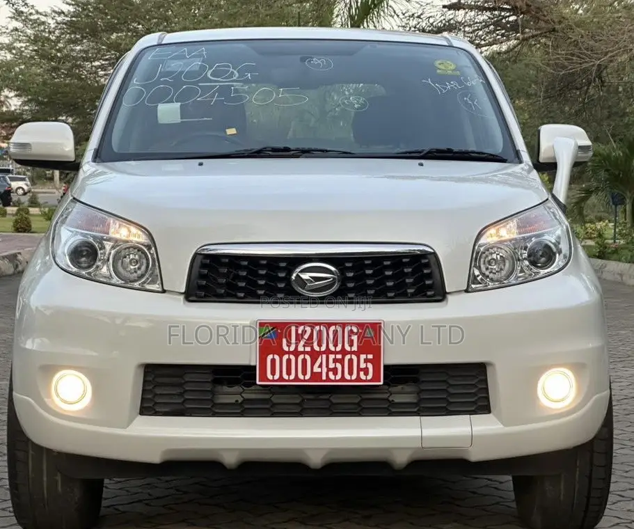 Toyota Rush 2010 White
