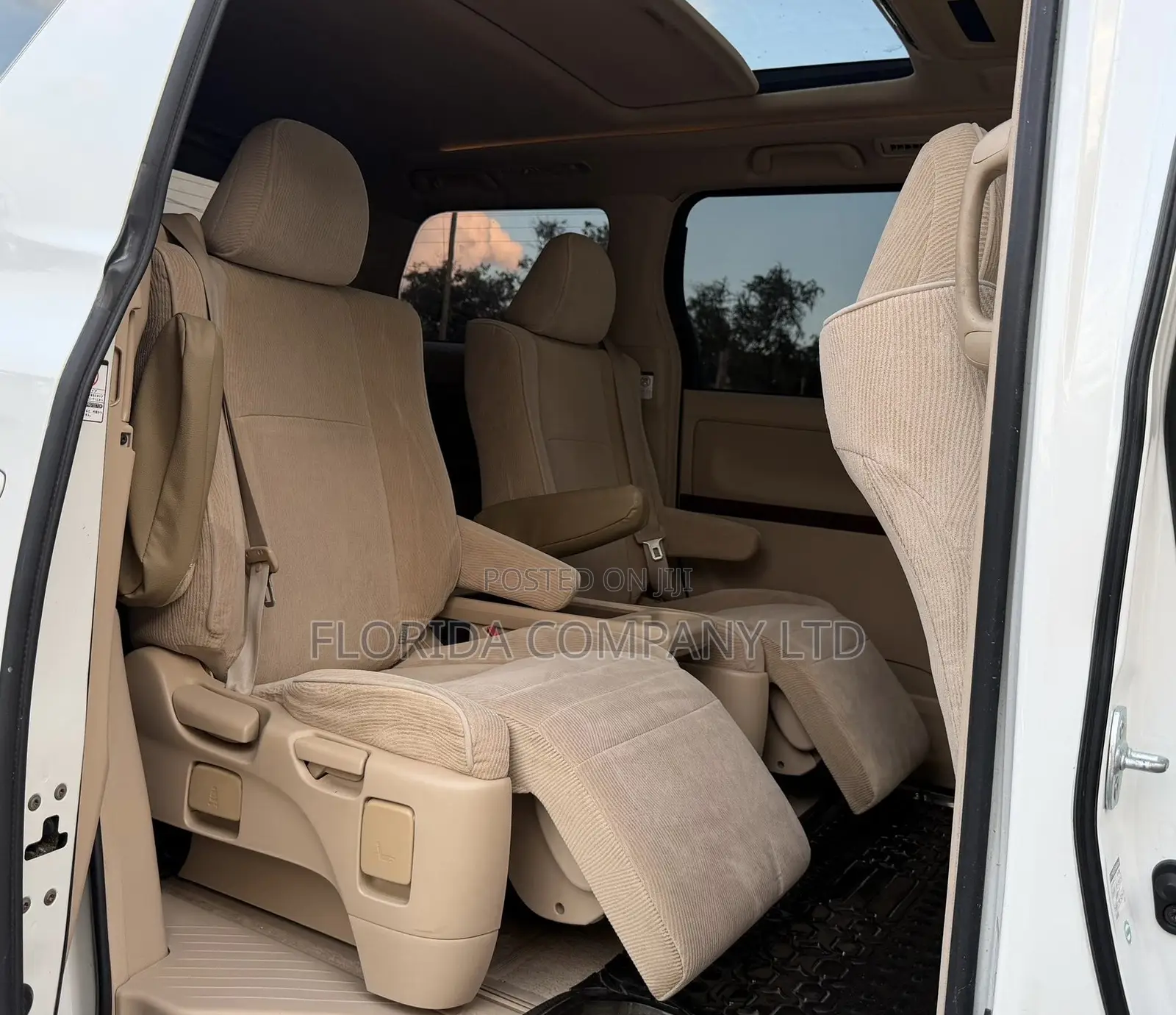 Toyota Vellfire 2012 White