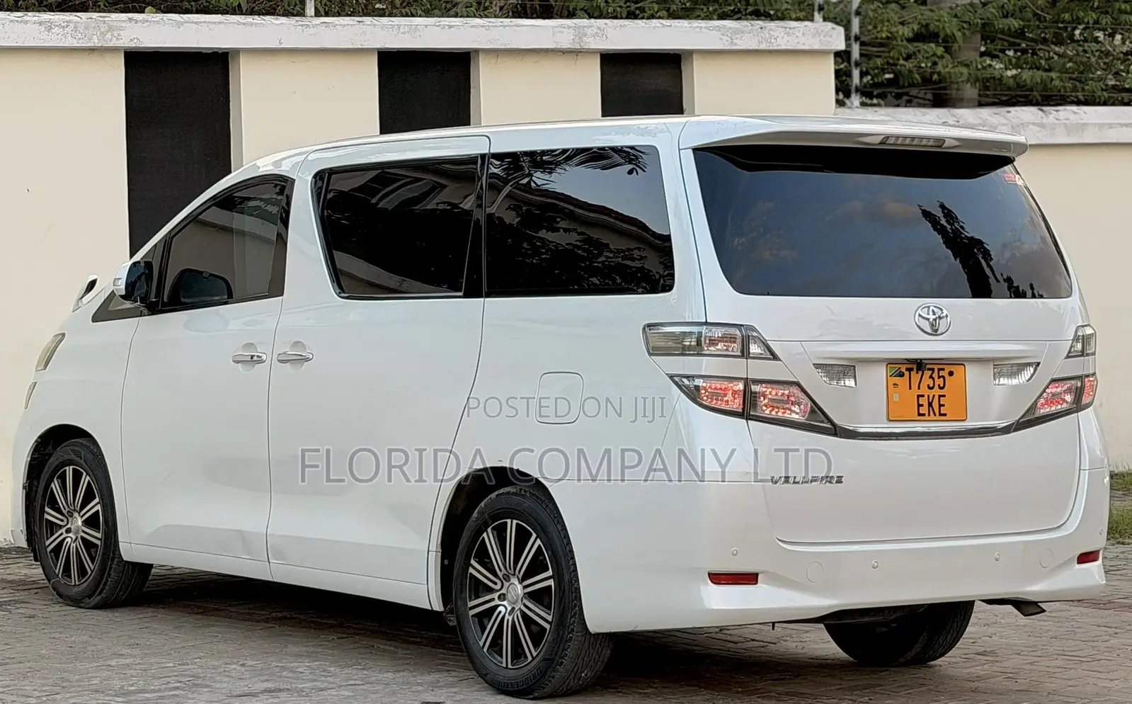 Toyota Vellfire 2012 White