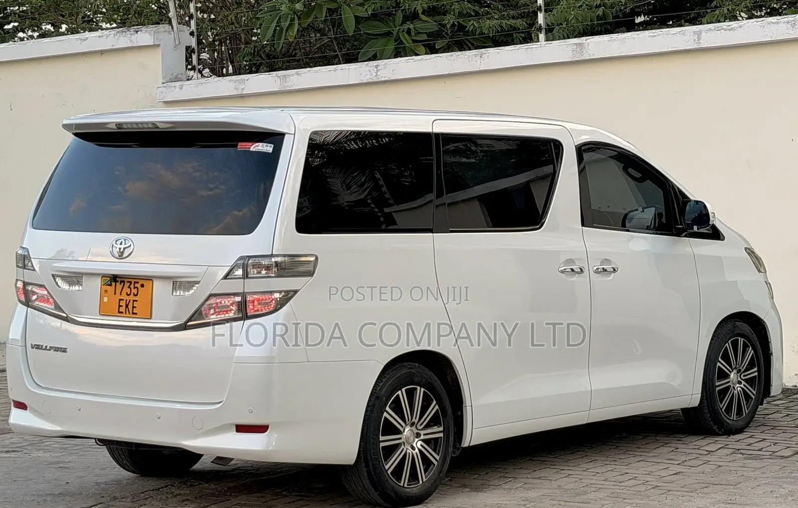 Toyota Vellfire 2012 White