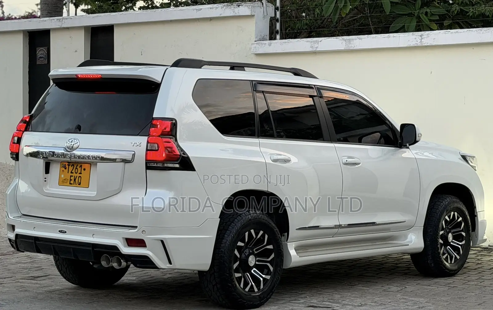 Toyota Land Cruiser Prado 2016 White