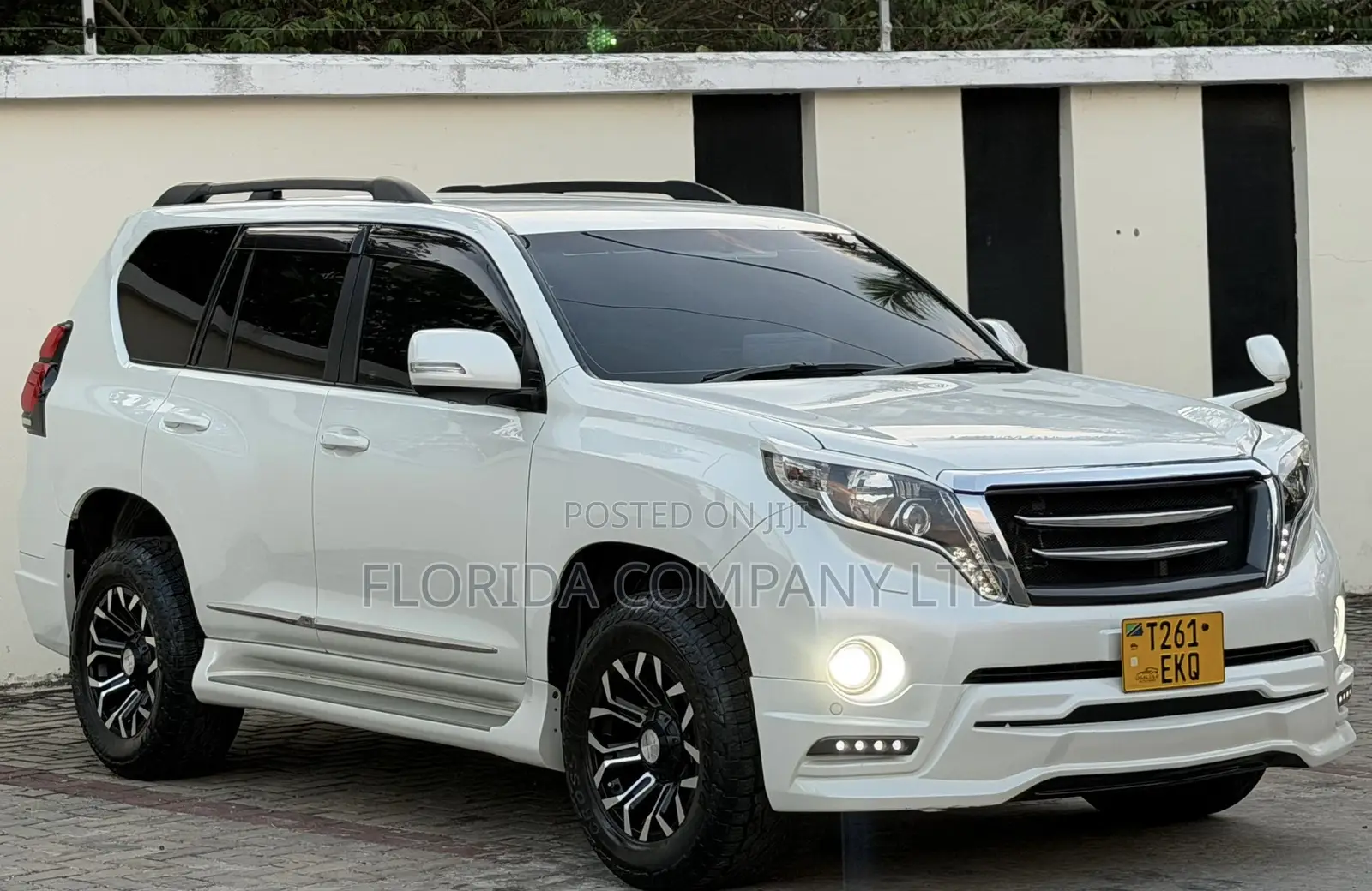 Toyota Land Cruiser Prado 2016 White